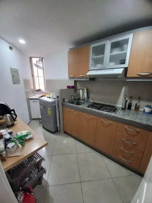 아파트 Habitacion Privada Con Bano, Depto Compartido 키토 에콰도르