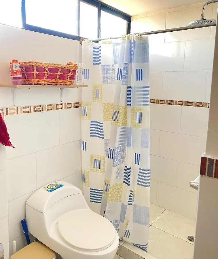 아파트 Habitacion Privada Con Bano, Depto Compartido 키토